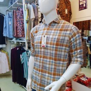 Coffee-white check full sleeve casual shirt